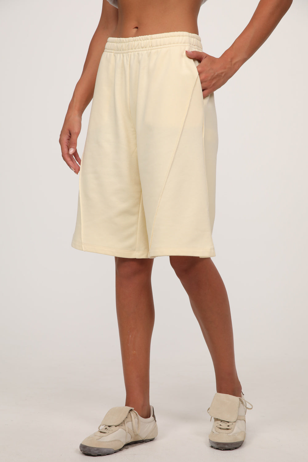 ברמודה Polina