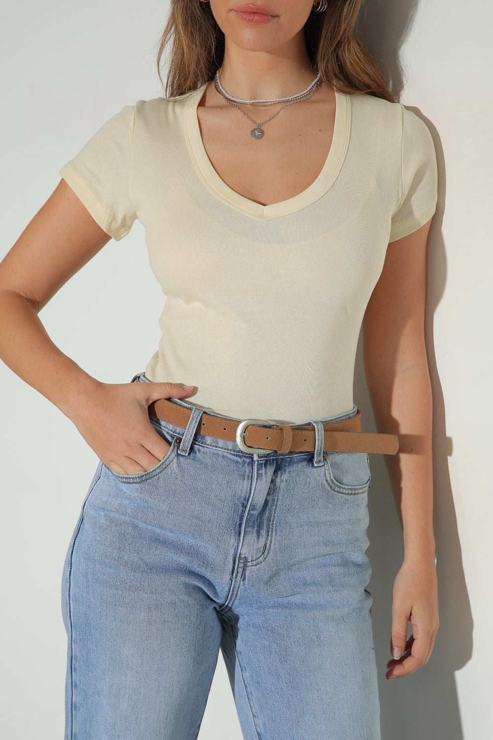 חולצה וי Vanessa