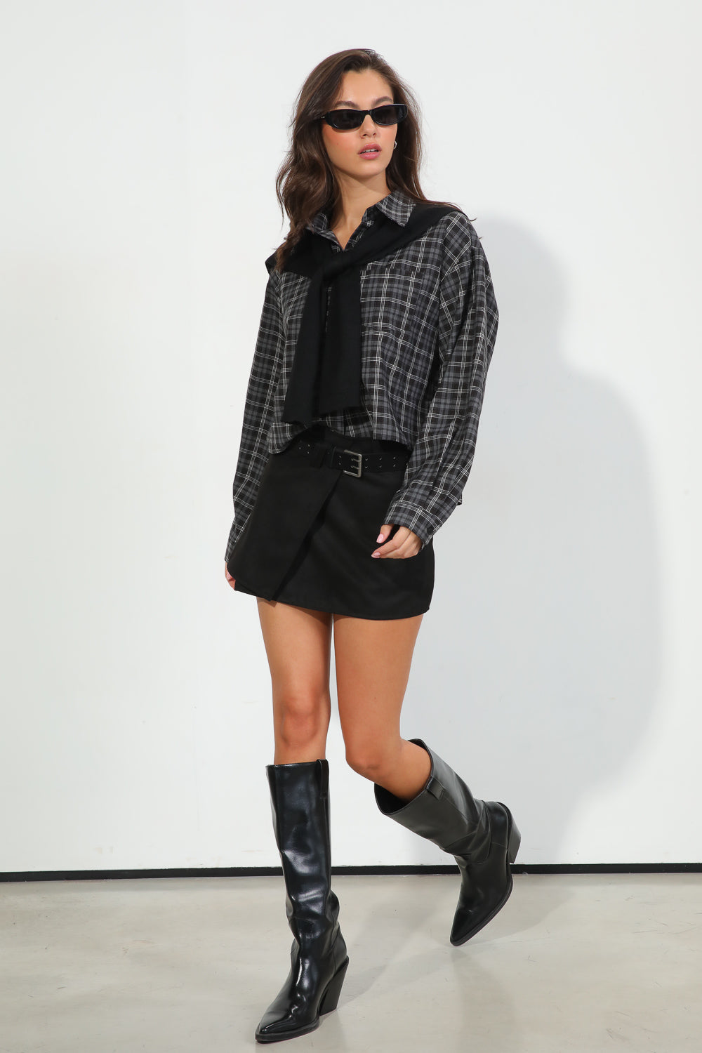 שורט+חגורה Linese