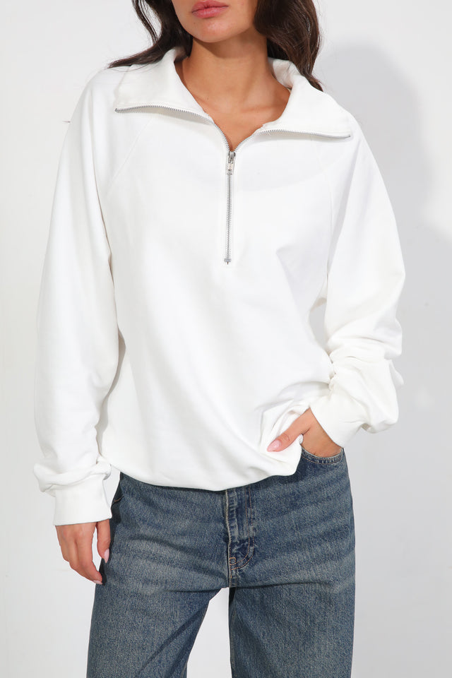 סווטשירט Mika